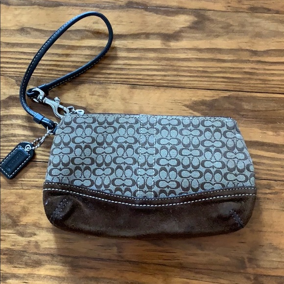 Coach Handbags - Coach Wristlet